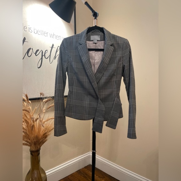 🚫✨S O L D✨🚫➖ H&M Woman’s Gray Blazer Jacket - Picture 4 of 10